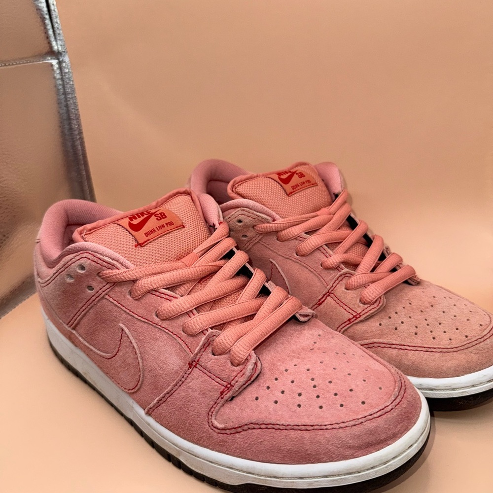 Nike SB Dunk Low Pro "Pink Pig" sneakers